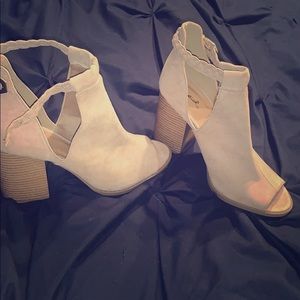 Quip Heels! Brand New! Never worn!